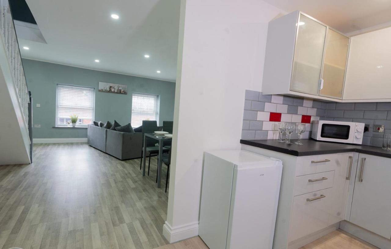 Modern Apartment In Liverpool City Centre Exterior foto
