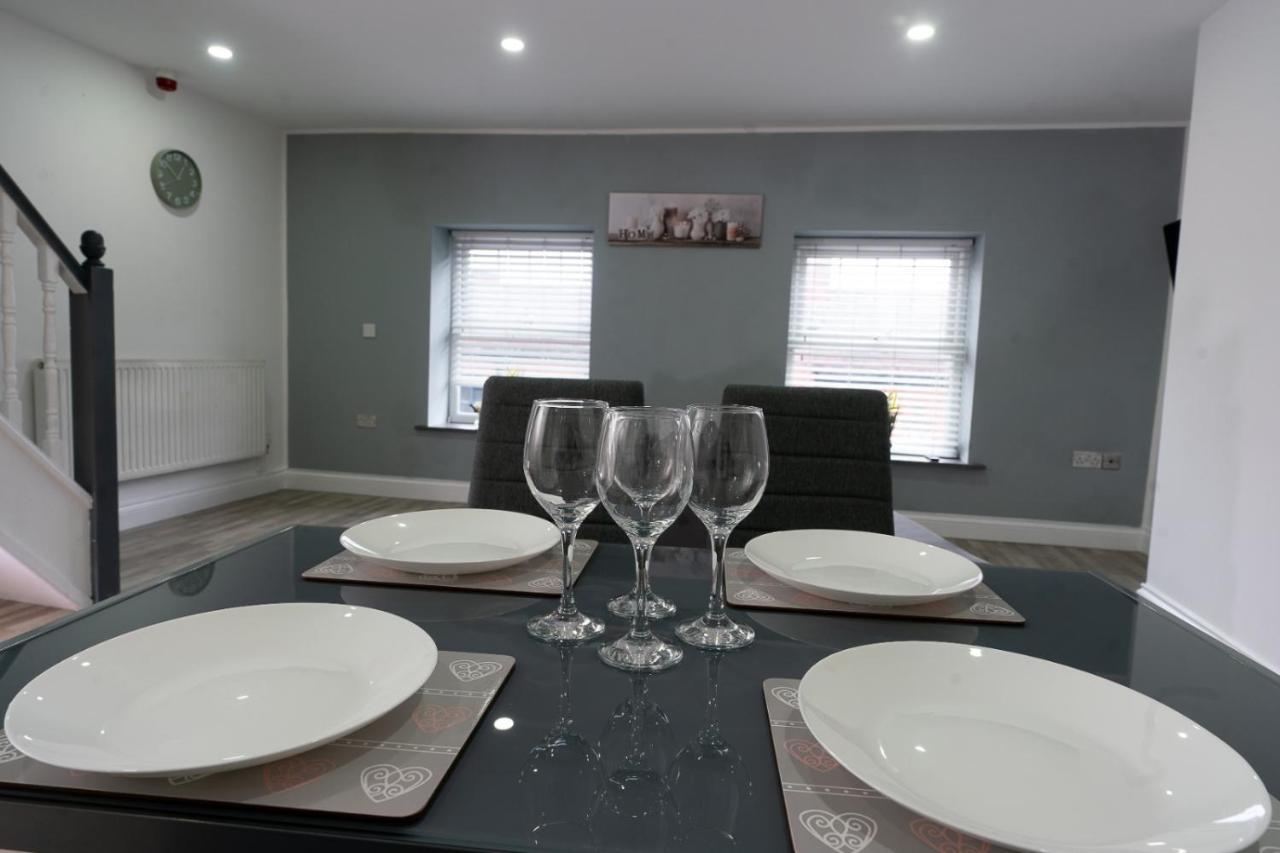 Modern Apartment In Liverpool City Centre Exterior foto
